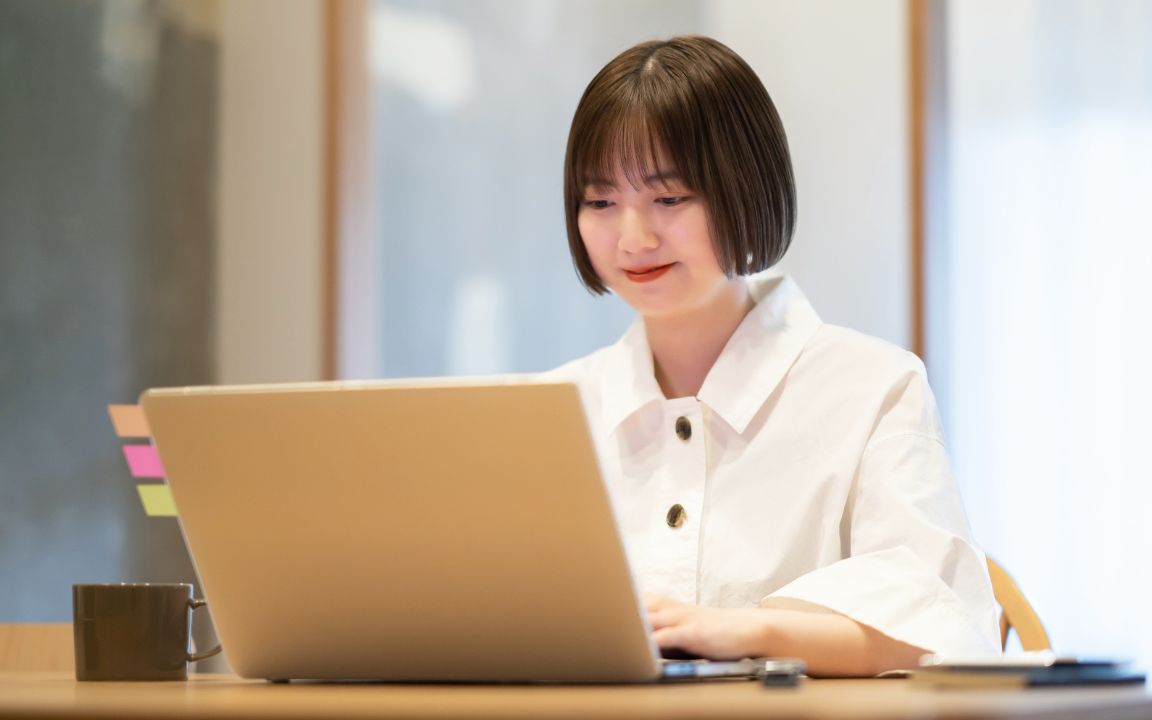 オンラインスクーリングだから、通学しないで卒業できる!