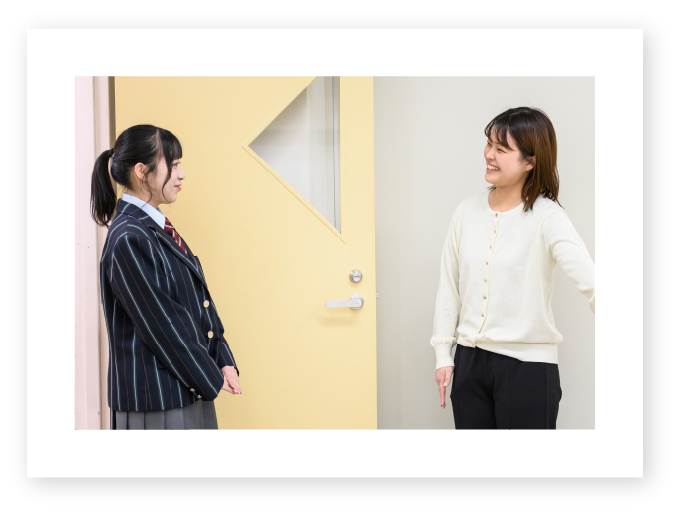 試験教室への入室は先生と一緒!