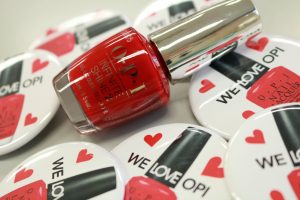 学生はもちろん、プロのネイリストさんも愛用するOPI✨